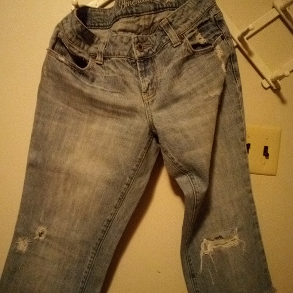 American Eagle Capri Jeans - Picture 3 of 4